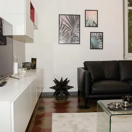 Lejlighed Joivy Splendid 3br With Parking And Terrace In Como