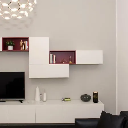 Joivy Splendid 3br With Parking And Terrace In * Como