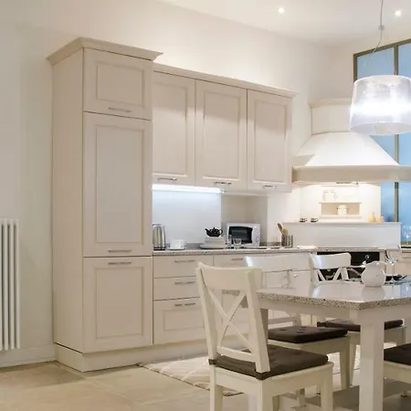 Lejlighed Joivy Splendid 3br With Parking And Terrace In Como